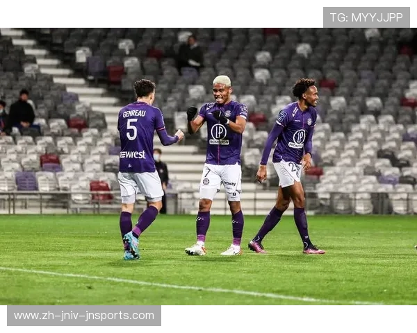 法甲联赛足球队排名：法甲联赛当前足球队的排名及其动向